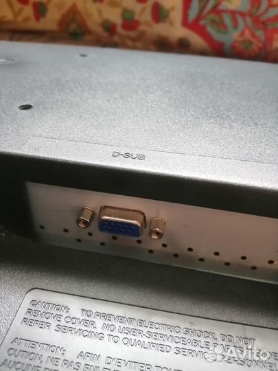 Монитор LG Flatron W2242S 22