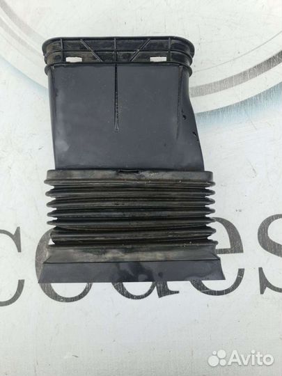 Патрубок воздушного фильтра Mercedes ML166