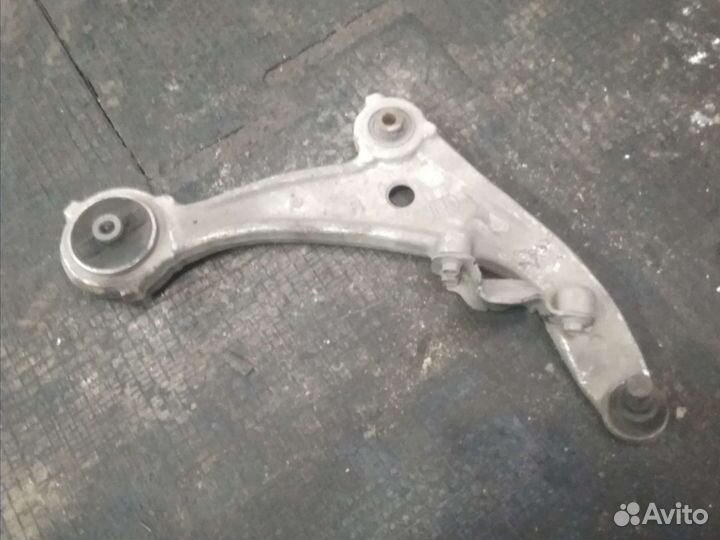 Передние рычаги ниссан тиана