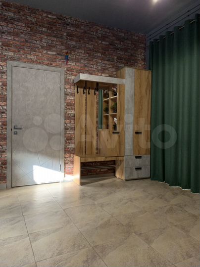 3-к. квартира, 60 м², 1/1 эт.