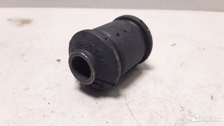Сайлентблок переднего рычага Volkswagen Sharan