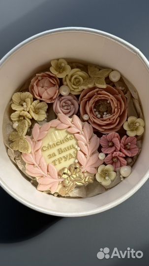 Шоколад ручной работы, сладкий подарок