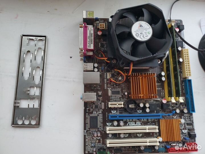 Материнская плата 775