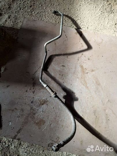 Трубка масляная Mercedes W140