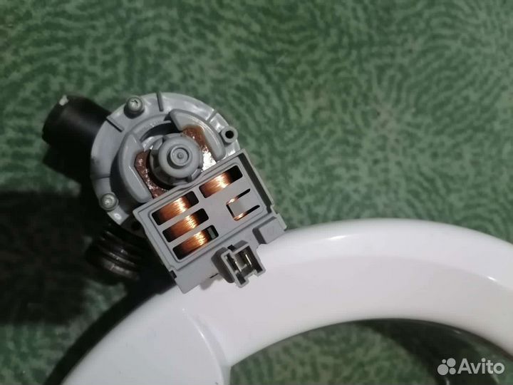 Люк стиральной машины Индезит