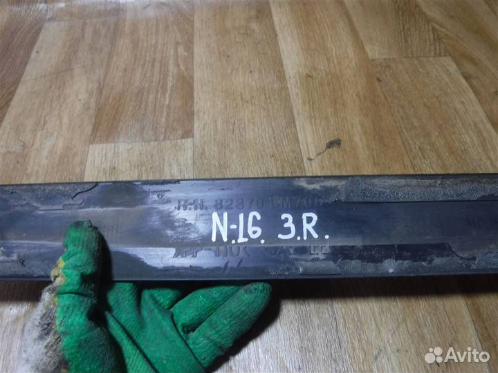 Молдинг двери задней правой Nissan Almera N16 200