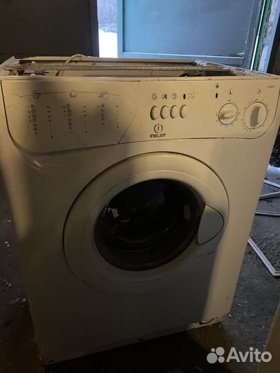 Стиральная машина с вертикальной загрузкой