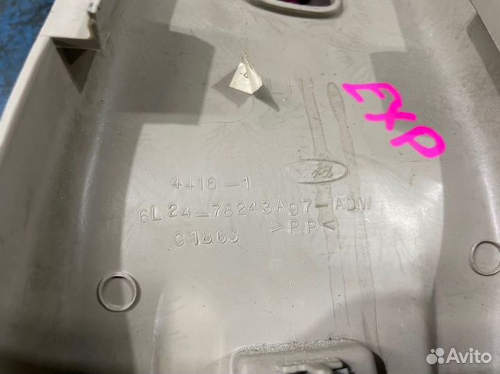 Ремень передний левый Ford Explorer 4 U251