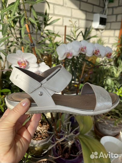 Босоножки для девочки