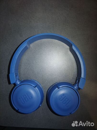 Беспроводные наушники jbl