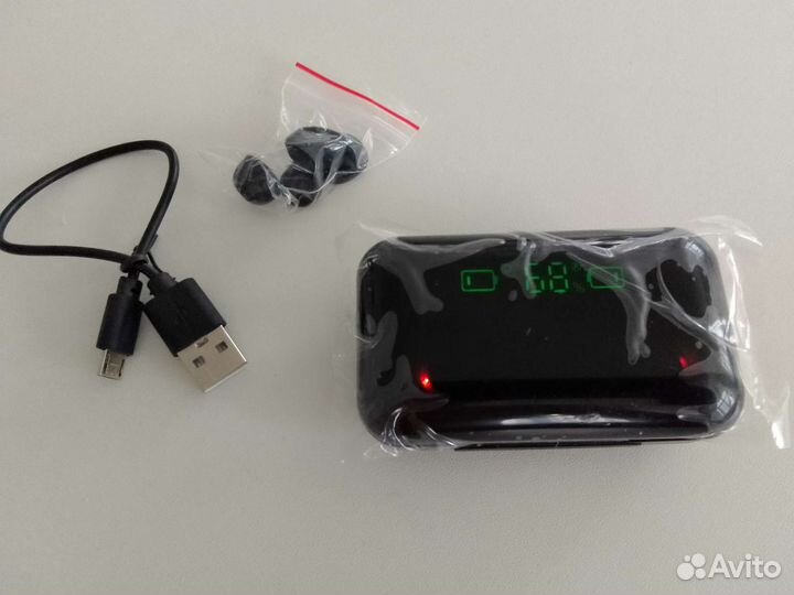 Беспроводные наушники с повербанком