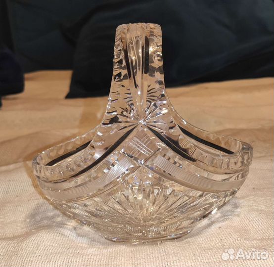 Конфетница хрусталь резной с ручкой