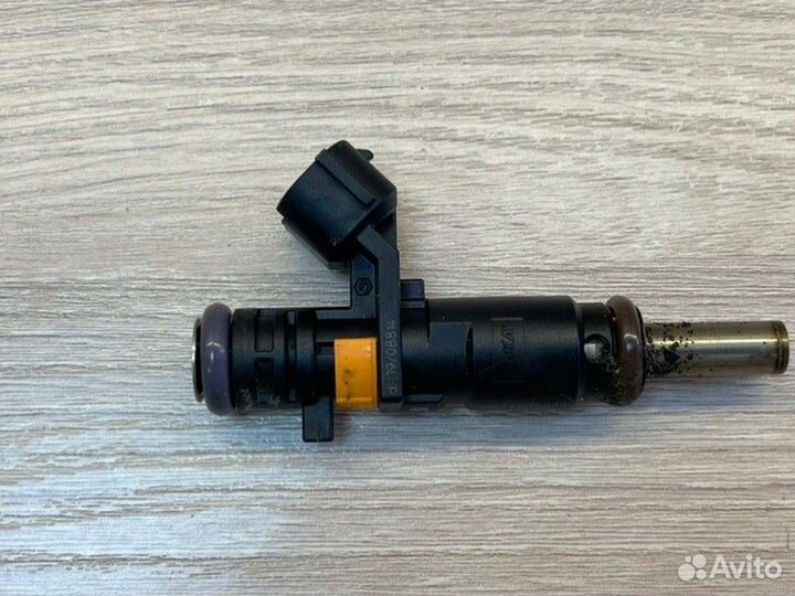 Форсунка топливная LADA X-Ray Cross