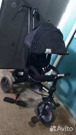 Велосипед коляска с родительской ручкой