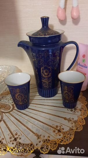 Кувшин графин с крышкой и 2 стакана