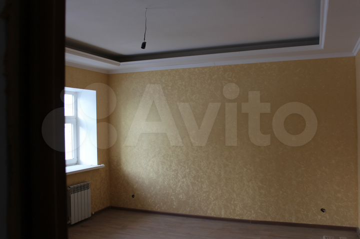 Дом 210 м² на участке 4 сот.