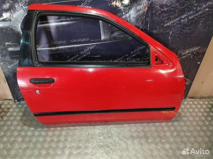 Дверь передняя правая Nissan Almera N15 1.4