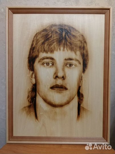 Портрет, картина выжженный на дереве