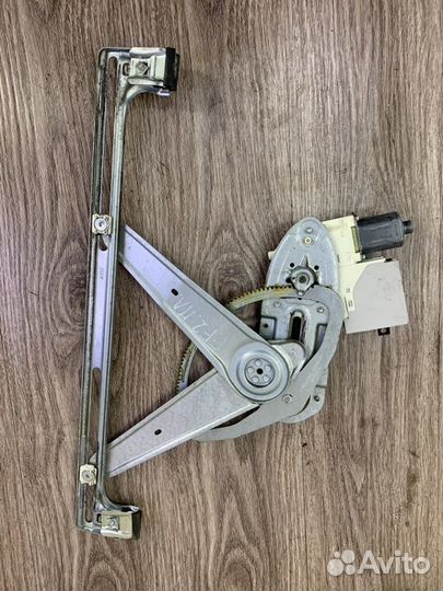 Стеклоподъемник передний левый Ford Focus 2