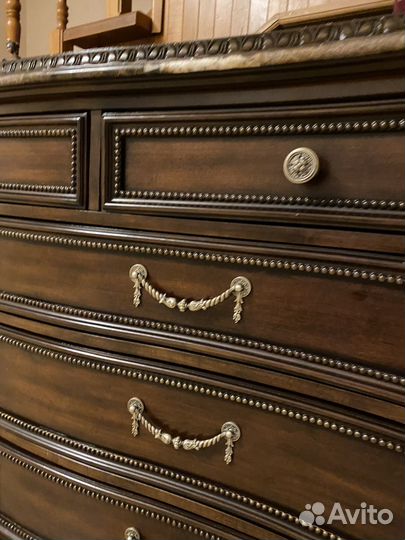 Комод италия