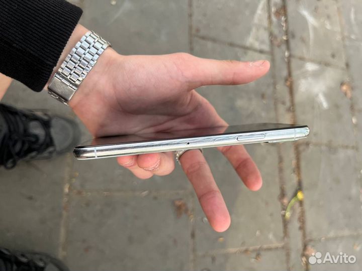 iPhone X, 64 ГБ