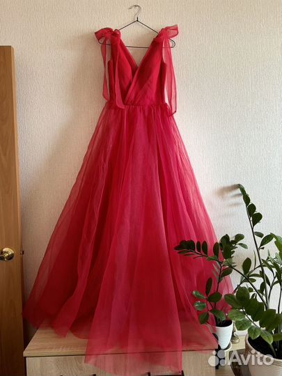 Платье с пышной юбкой Seres