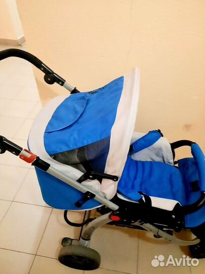 Продам прогулочную коляску
