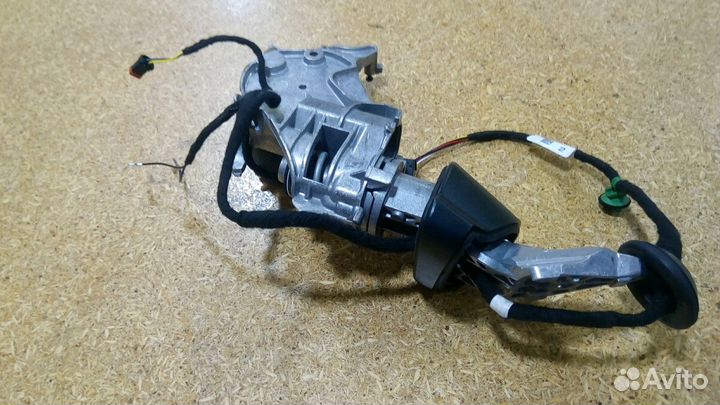 Корпус бокового левого зеркала б/у Фольваген Тигуа