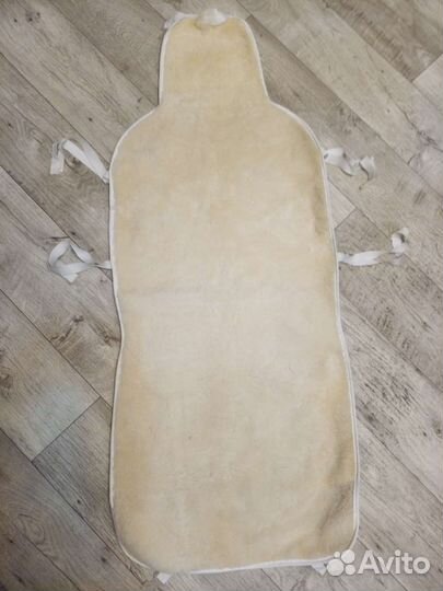 Меховая подстилка на сиденье с подголовником