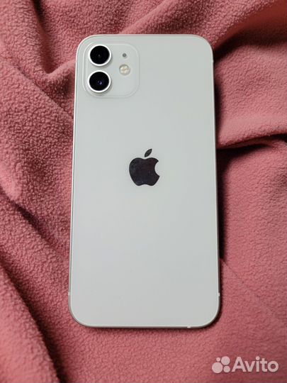 iPhone 12, 64 ГБ