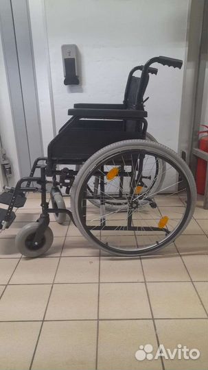 Инвалидная коляска
