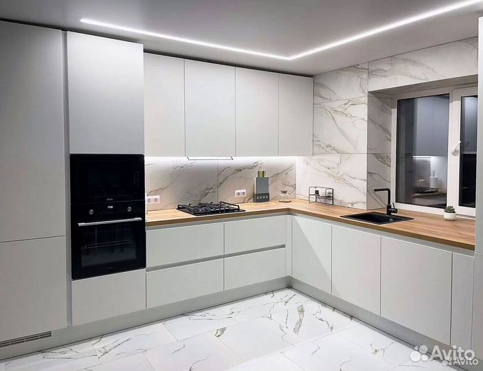 Кухонныи гарнитур от производителя на заказ
