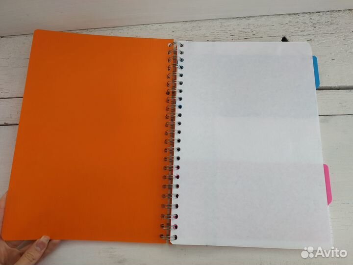 Тетрадь a4 attache новая оранжевая 140л кольца