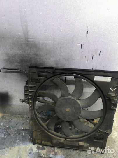 BMW X5 E70 рест Вентилятор радиатора 56057110