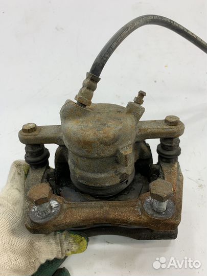 LADA Largus суппорт передний правый