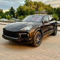 Porsche Cayenne 3.0 AT, 2018, 36 000 км, с пробегом, цена 6 800 000 руб.