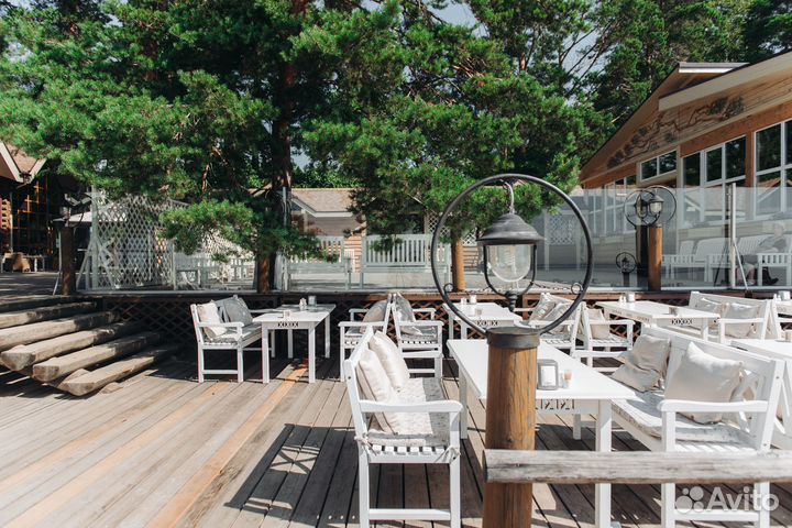 Хостес в ресторан