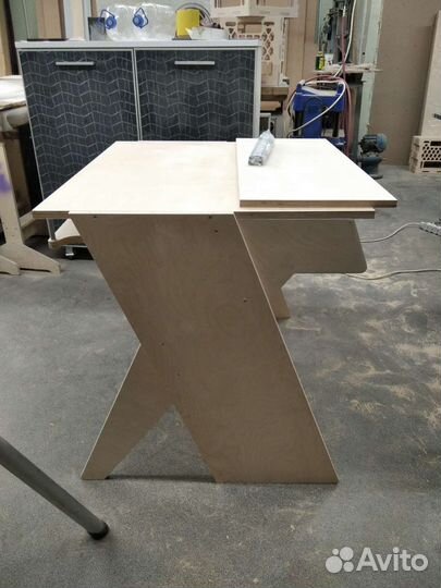 Студийный стол аранжировщика StudioDesk Micro