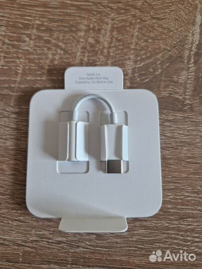 Переходник Apple USB-C to Headphone Jack adapter