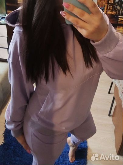 Костюм женский новый 42-44