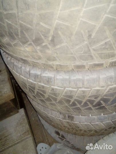 Bridgestone Blizzak Ice 255/70 R16