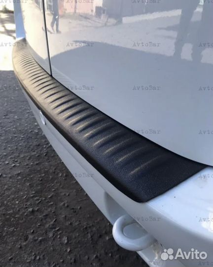 Накладка на задний бампер LADA Largus