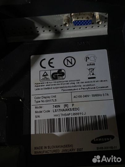 Монитор Samsung
