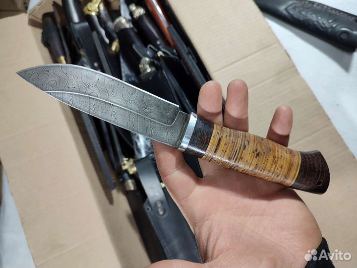 Нож из дамасской стали