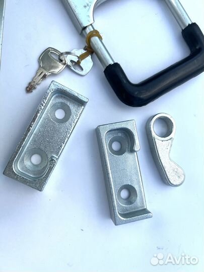 Замок для ворот прицепа штанговый d 16мм внутренн