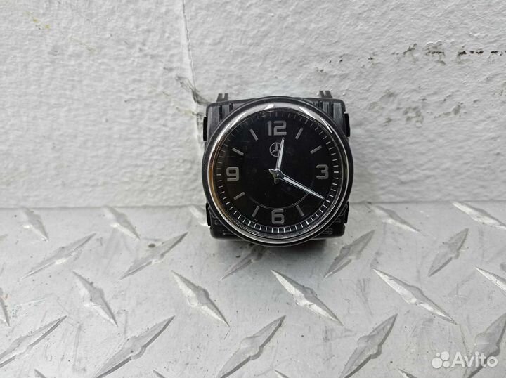 Б/У Часы 2138272000, mercedes-benz