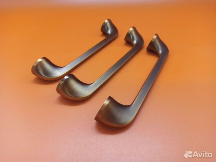 29779 Ручки для мебели