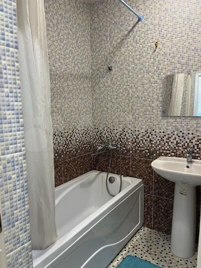 3-к. квартира, 68 м², 1/6 эт.