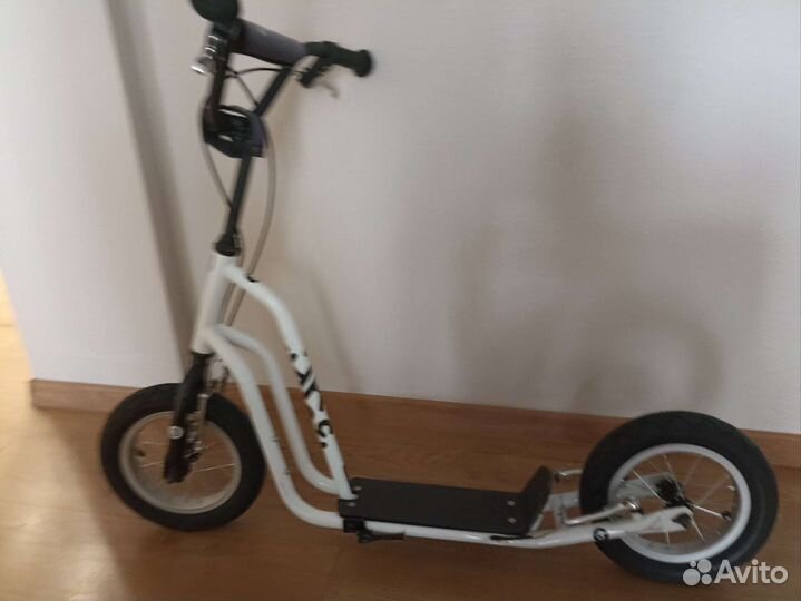 Самокат взрослый с большими колесами