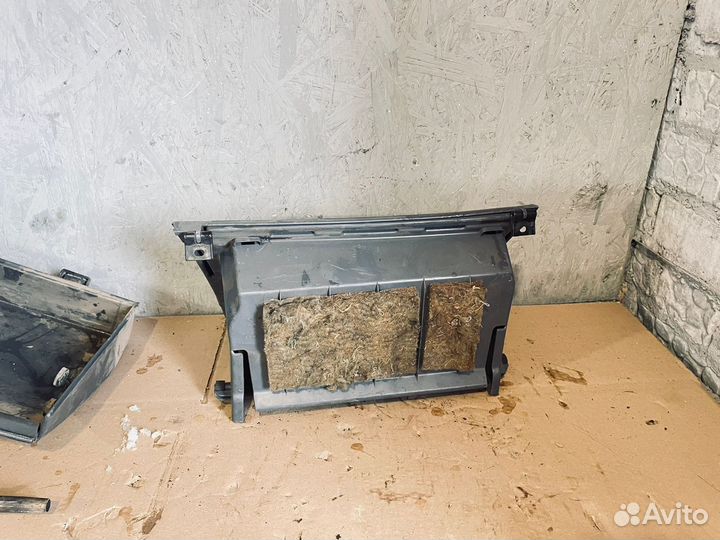 Бардачок Honda HR-V